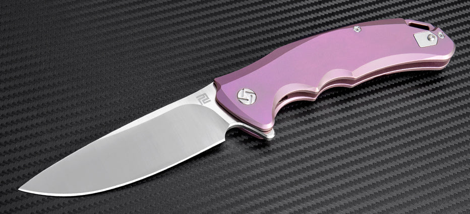 Artisan Cutlery Tradition 1702G handle detail