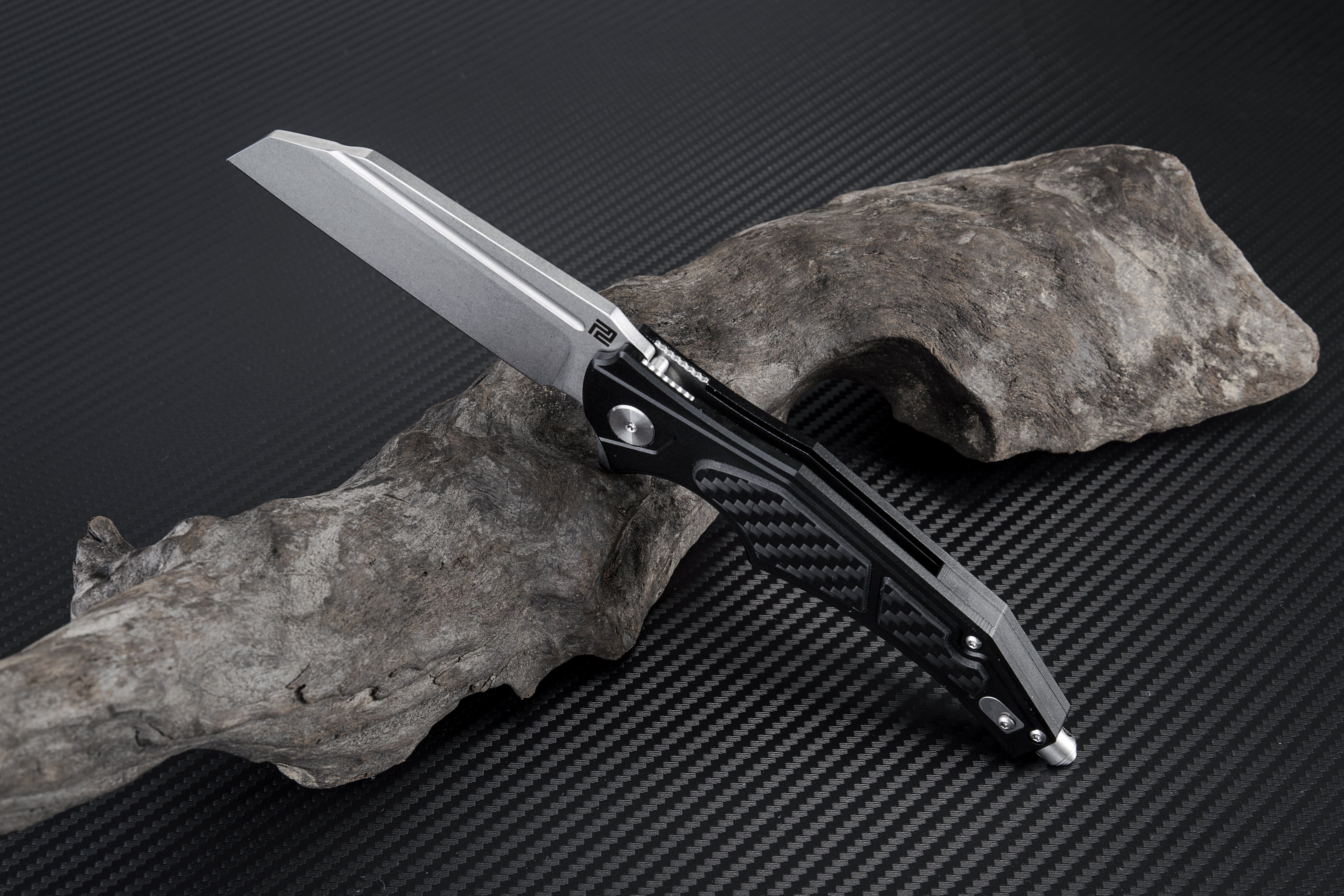 Artisan Cutlery Apache Nomad 1813P knife detail