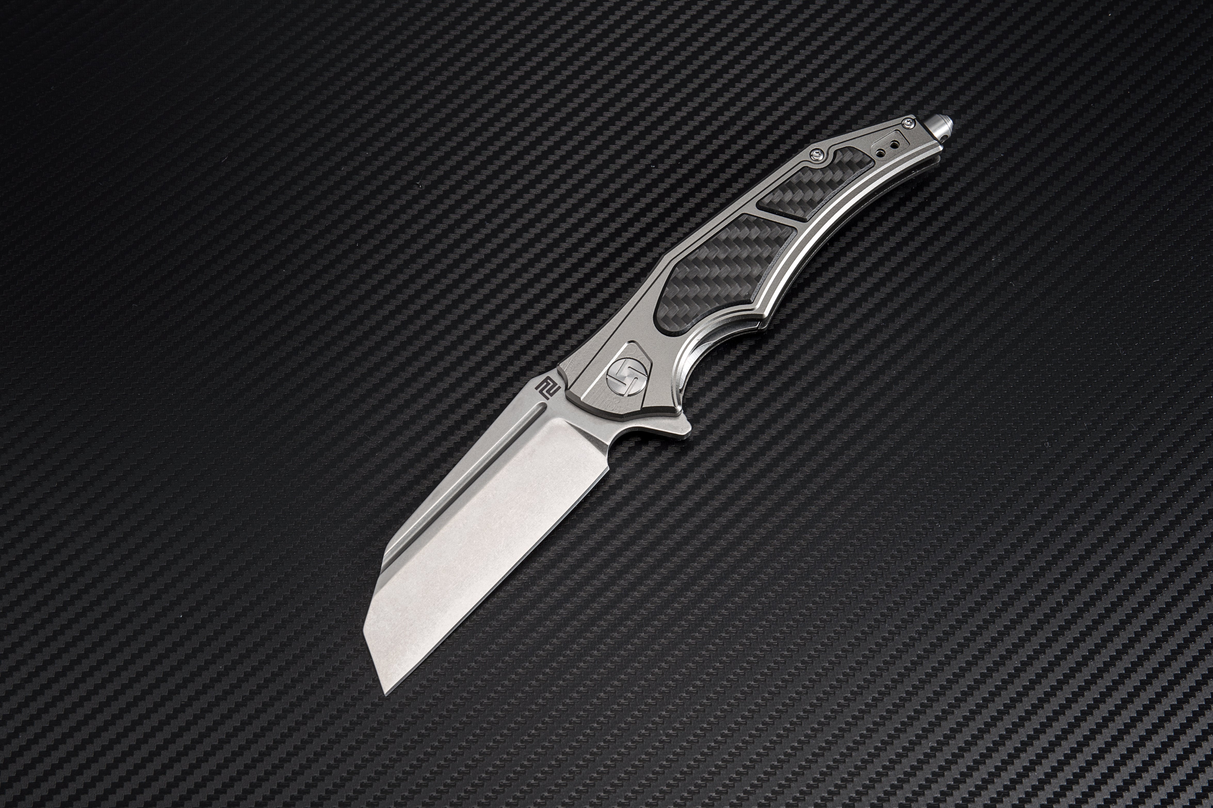 Artisan Cutlery Apache Nomad 1813P folding knife with carbon fiber handle