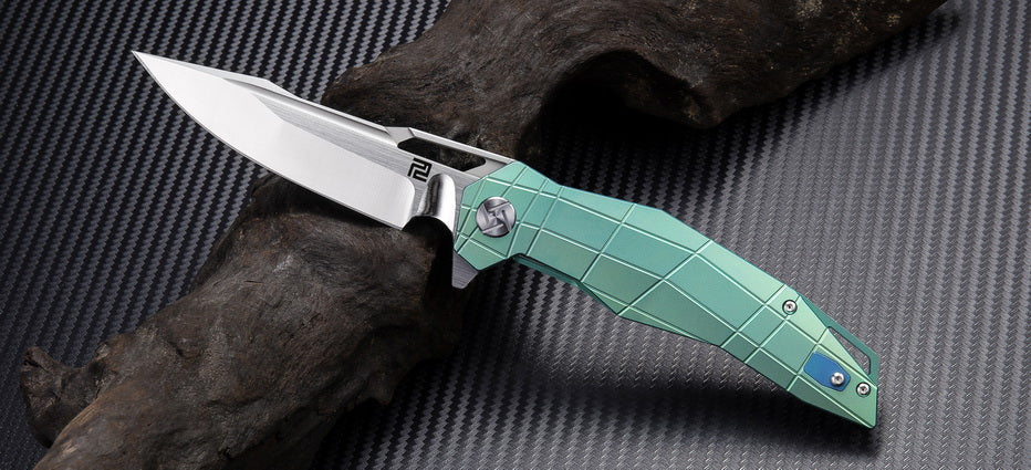 Artisan Cutlery Pangolin 1826G blade detail