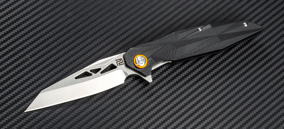 Artisan Cutlery Cygnus 1827P folding knife with G10 handle