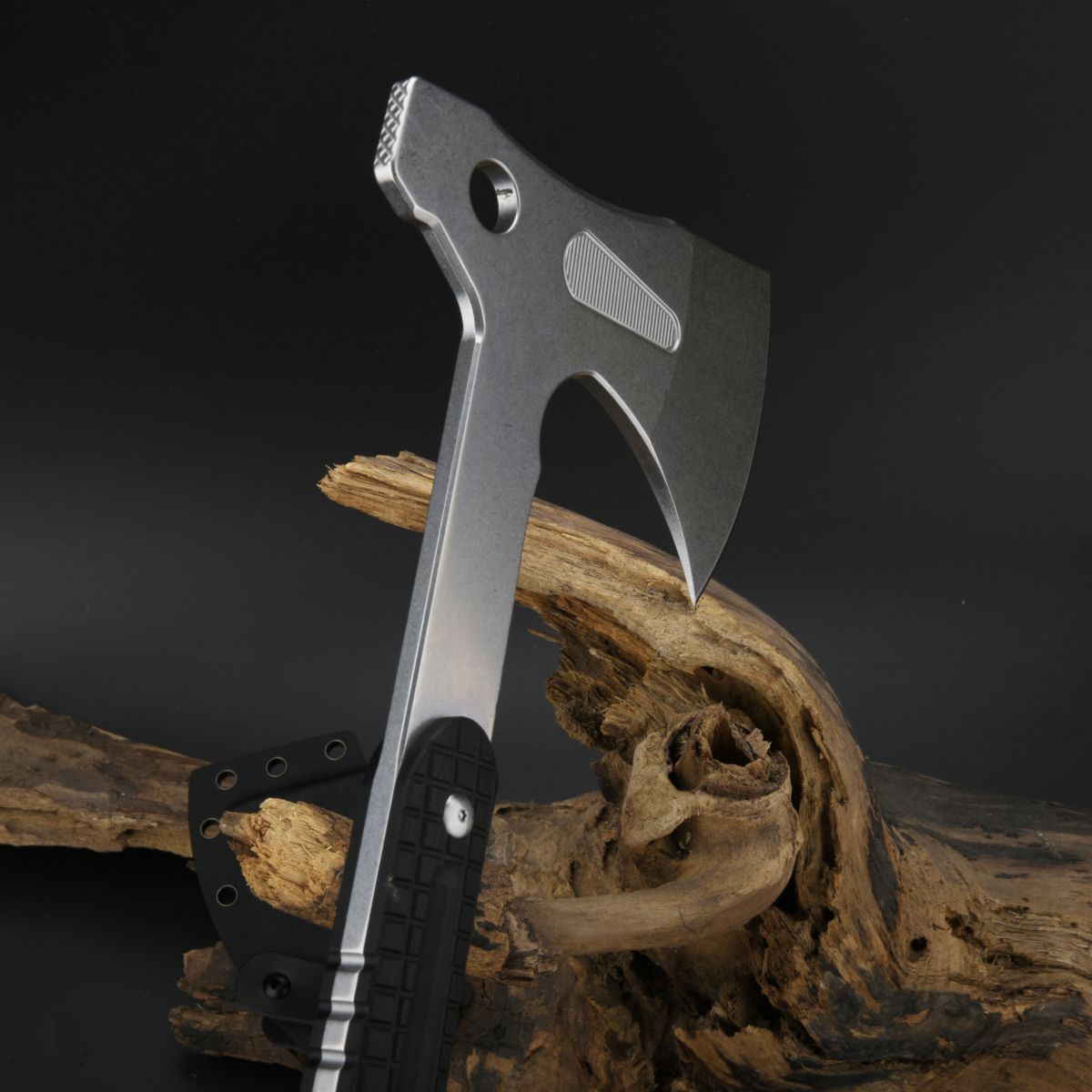 Artisan Cutlery Nebulax 1857A folding knife with G10 handle