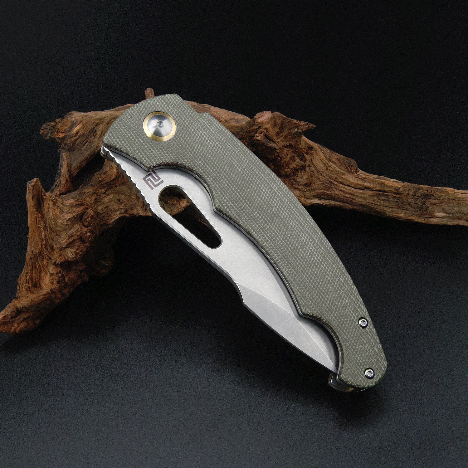 Artisan Cutlery Xcellerator 1860P handle detail