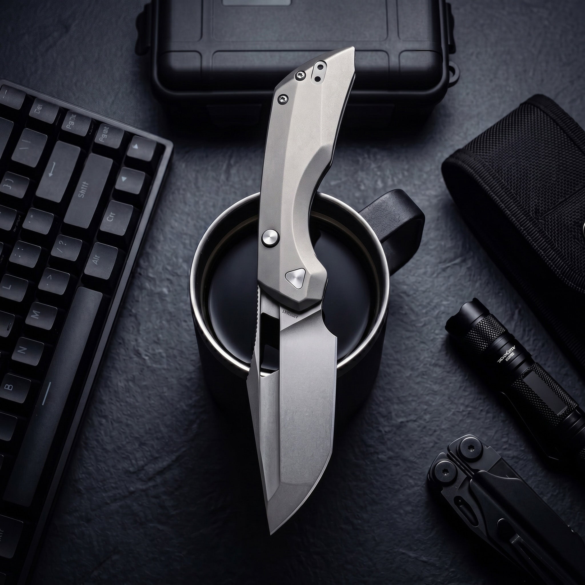 Artisan Cutlery Mousebird 1889G-GY folding knife product image