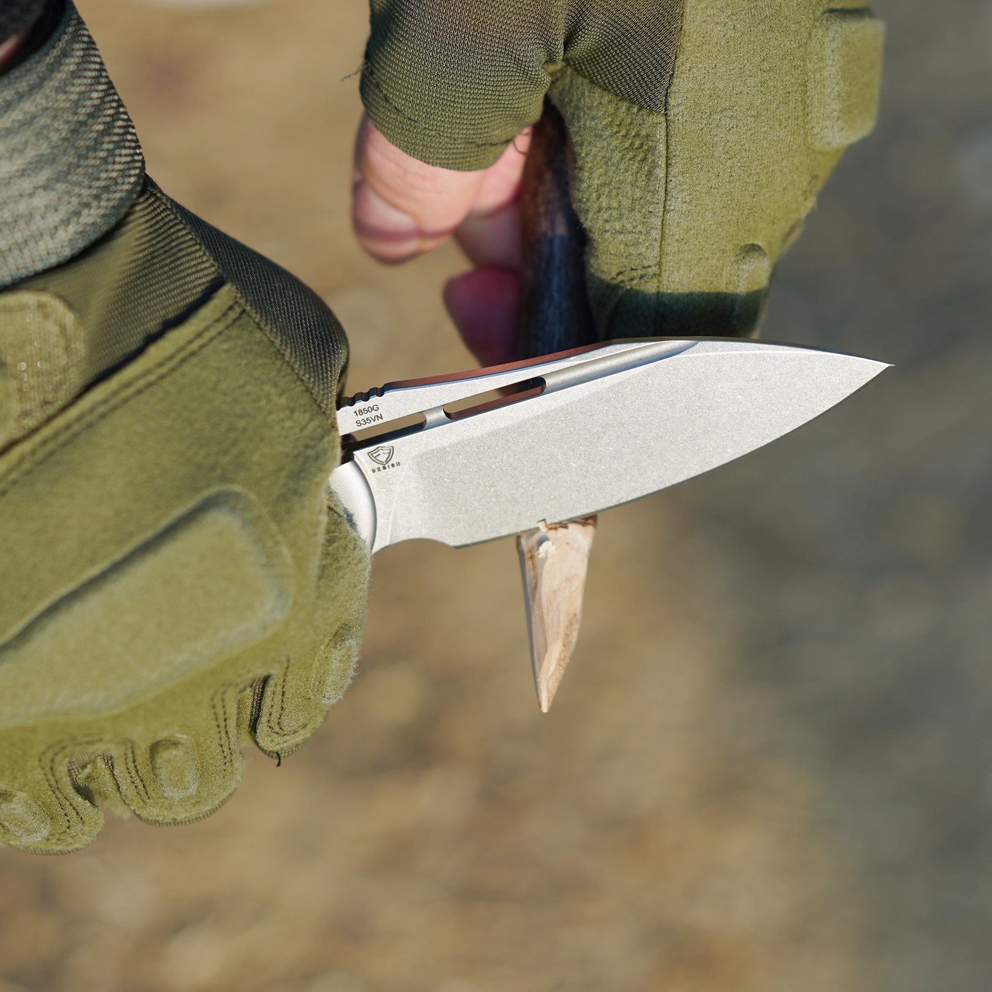 Artisan Cutlery Valor 1850G handle detail