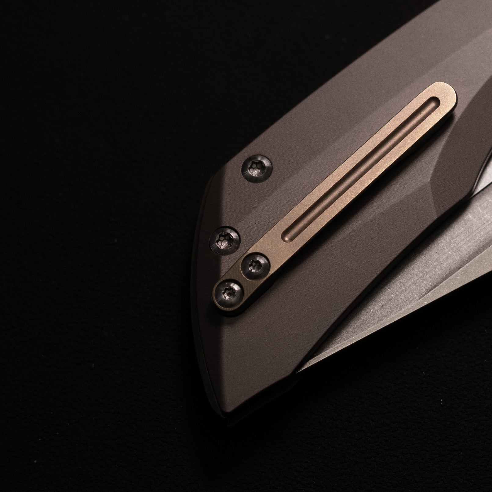 Artisan Cutlery Mousebird 1889G-DG knife detail