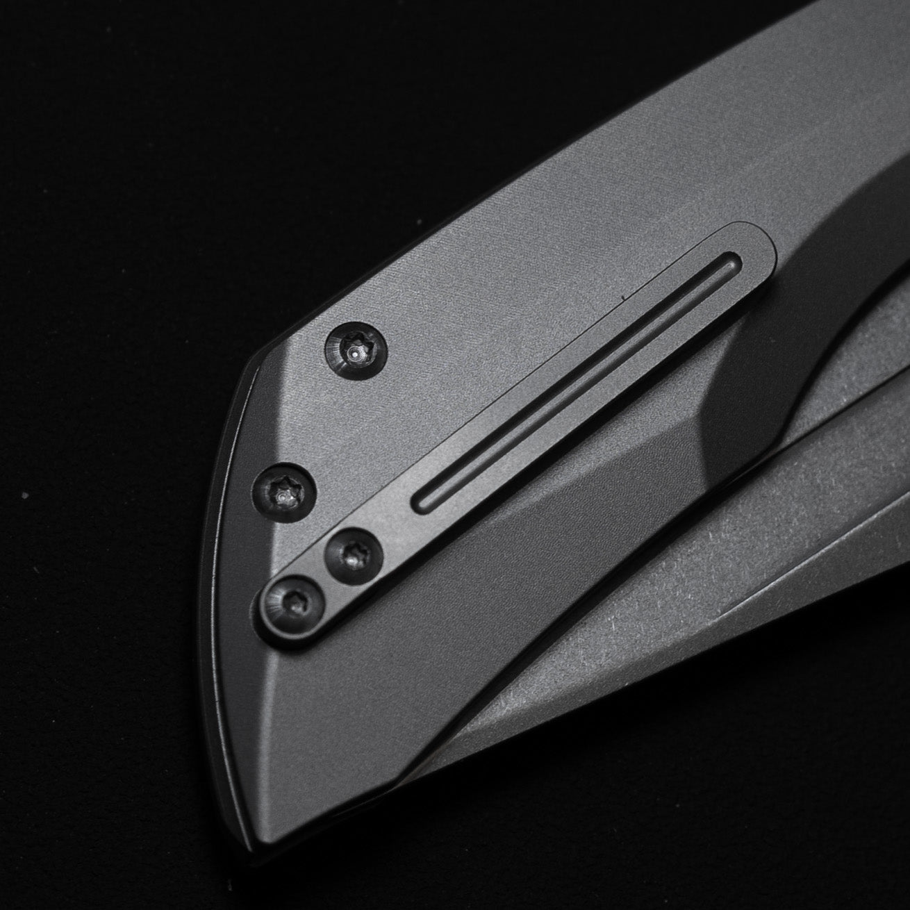 Artisan Cutlery Mousebird 1889G-GY knife detail