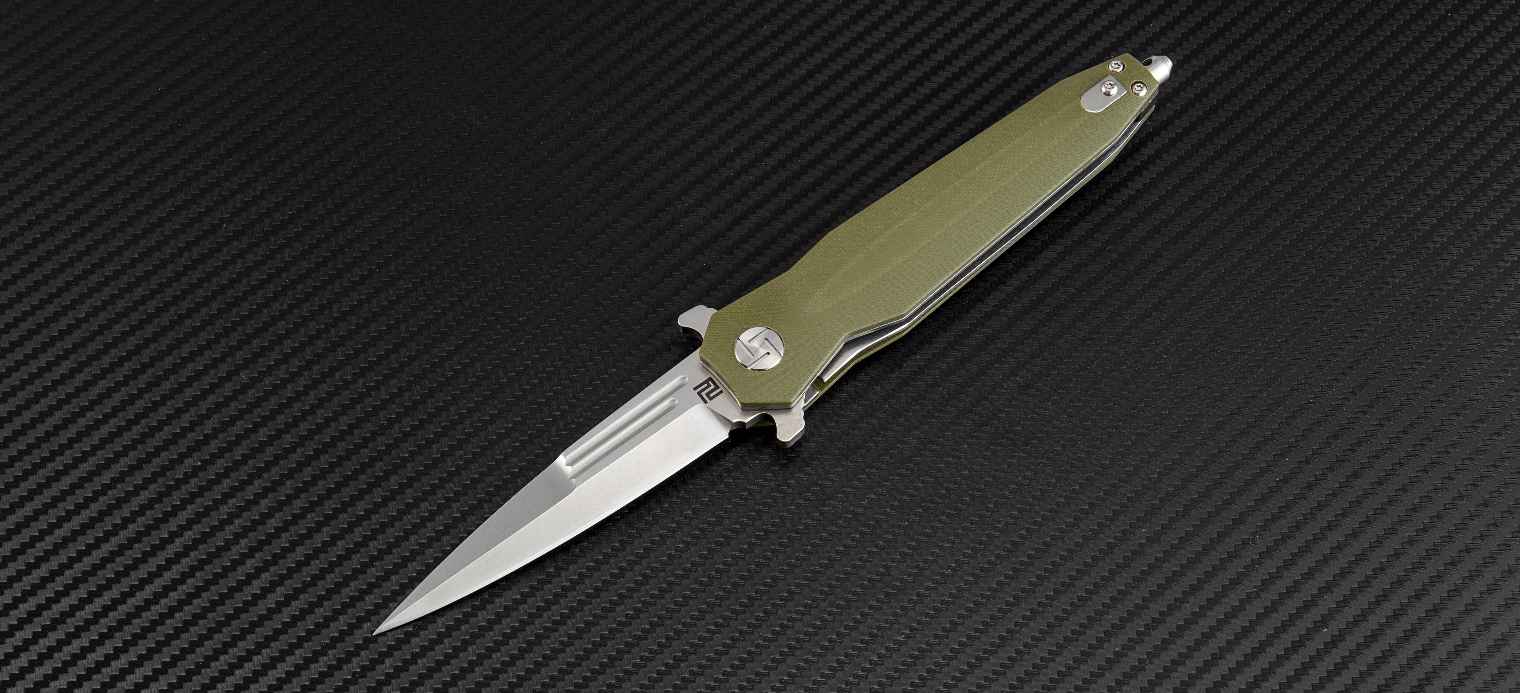 Artisan Cutlery Hornet 1810P folding knife with G10 handle