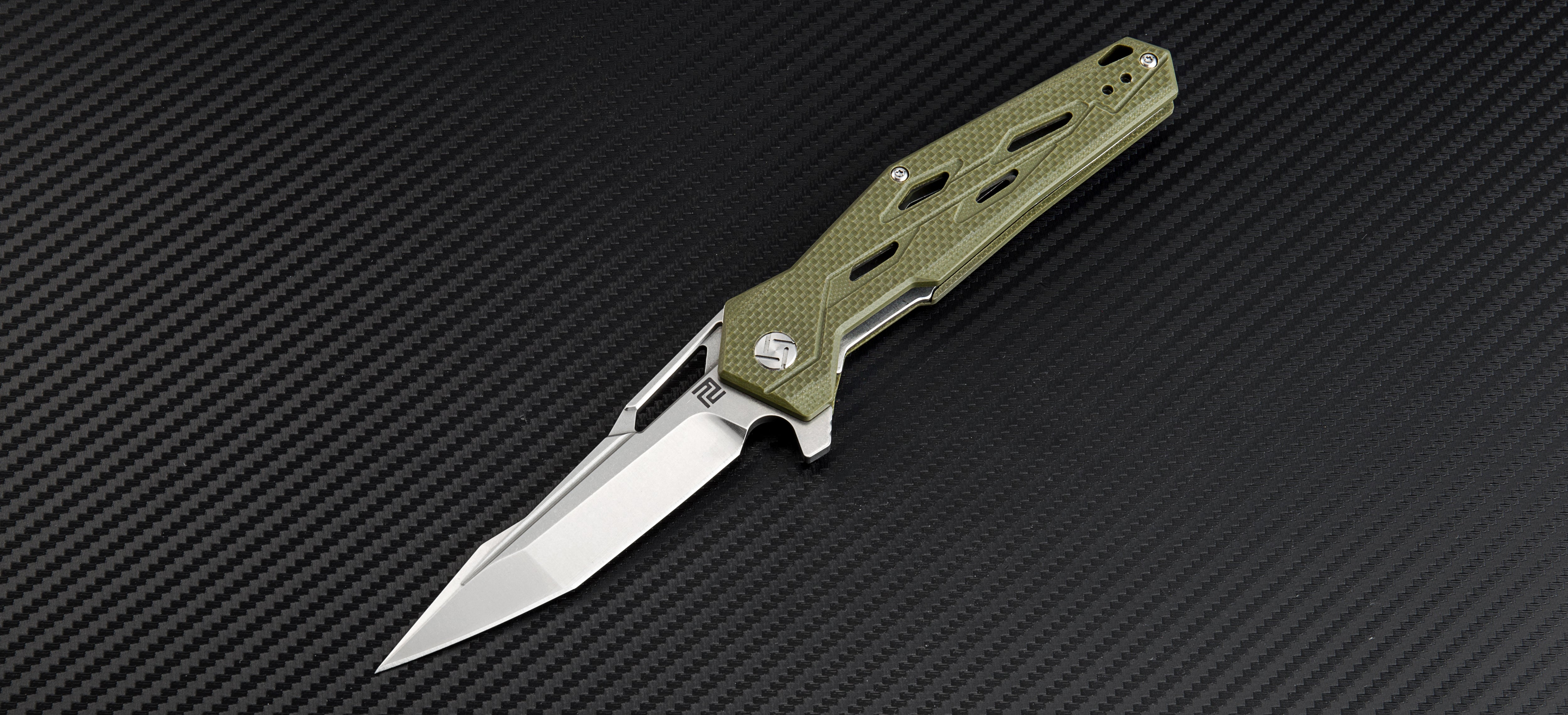 Artisan Cutlery Bombardier 1812P handle detail