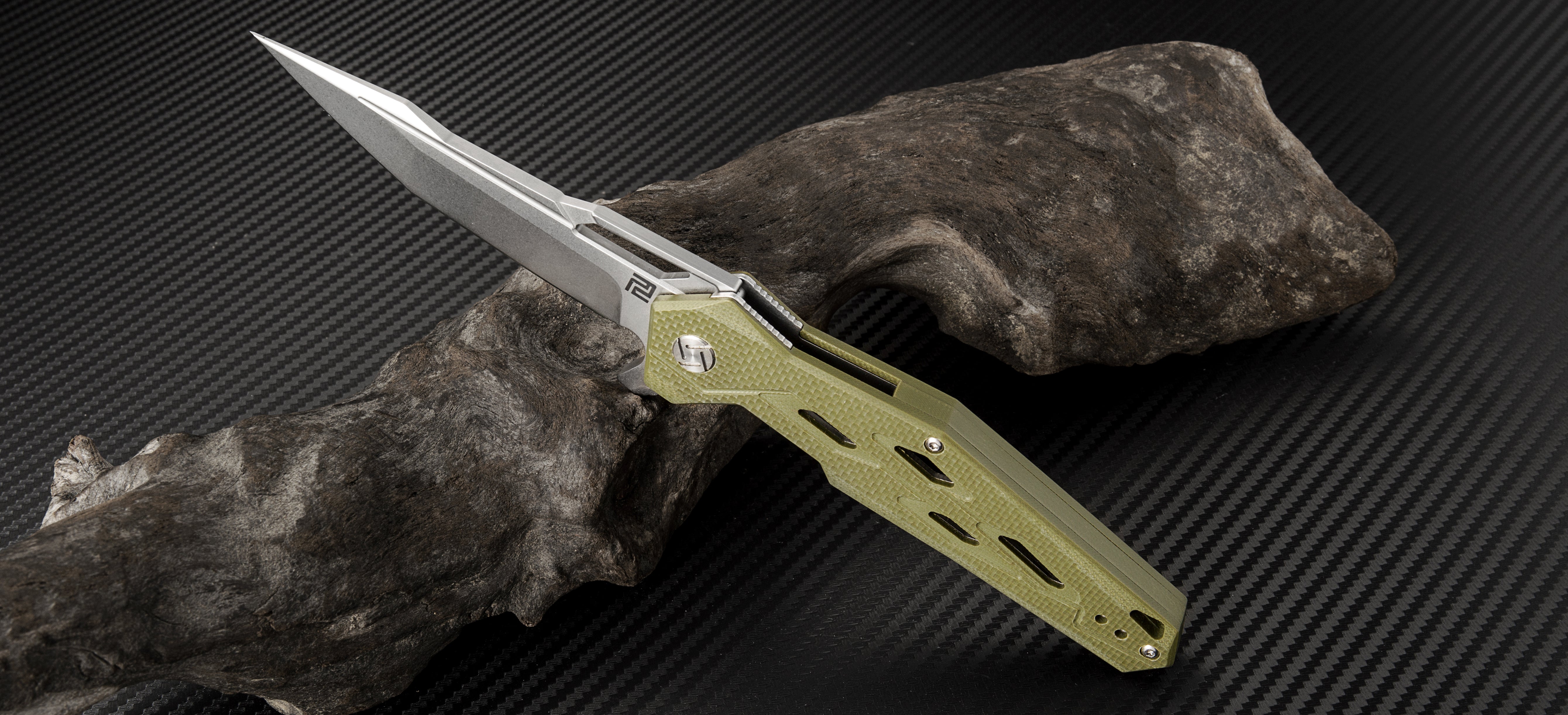 Artisan Cutlery Bombardier 1812P blade detail