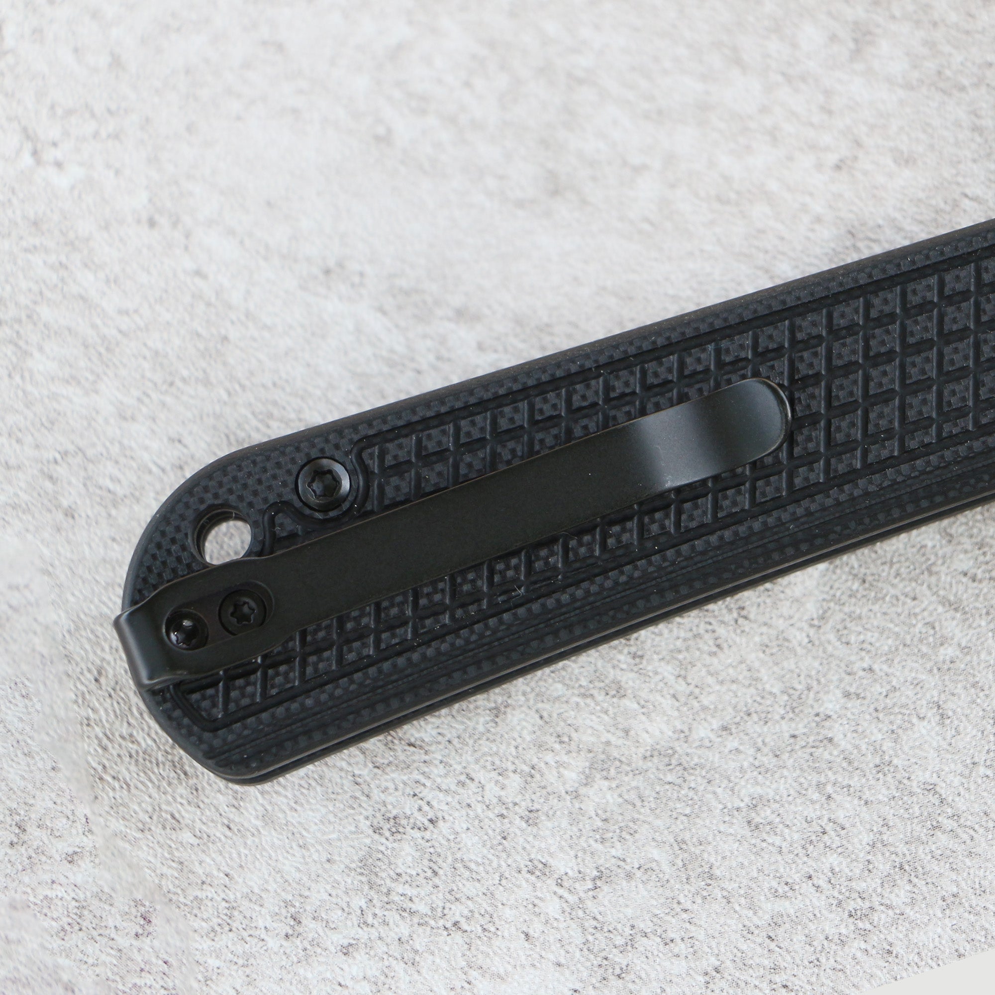 CJRB Bolt J1960 folding knife detail view