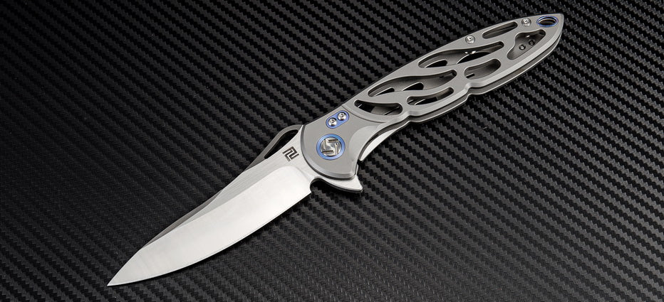 Artisan Cutlery Hoverwing 1801G blade detail