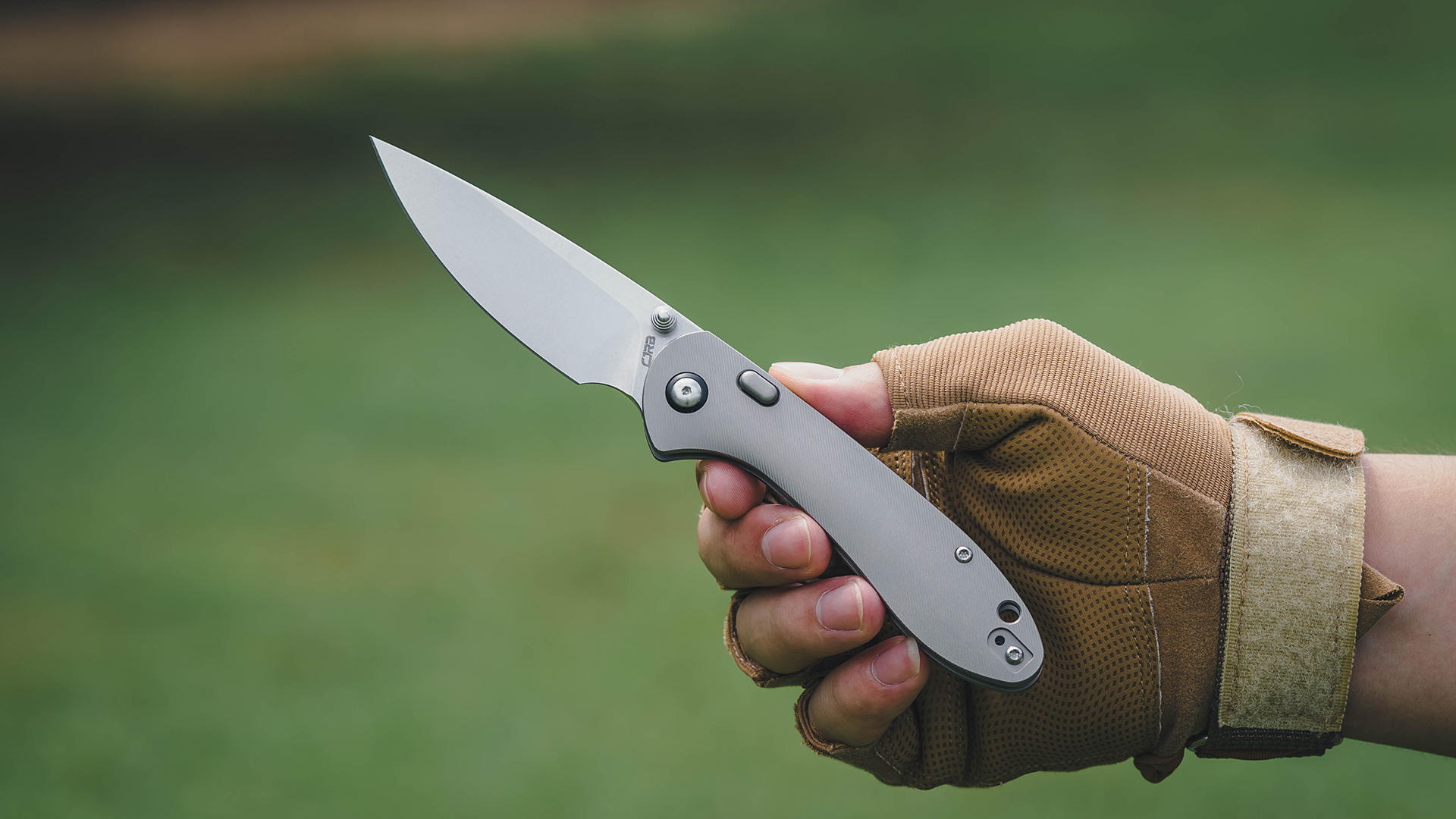 Building the Feldspar: Contoured folding knife side view