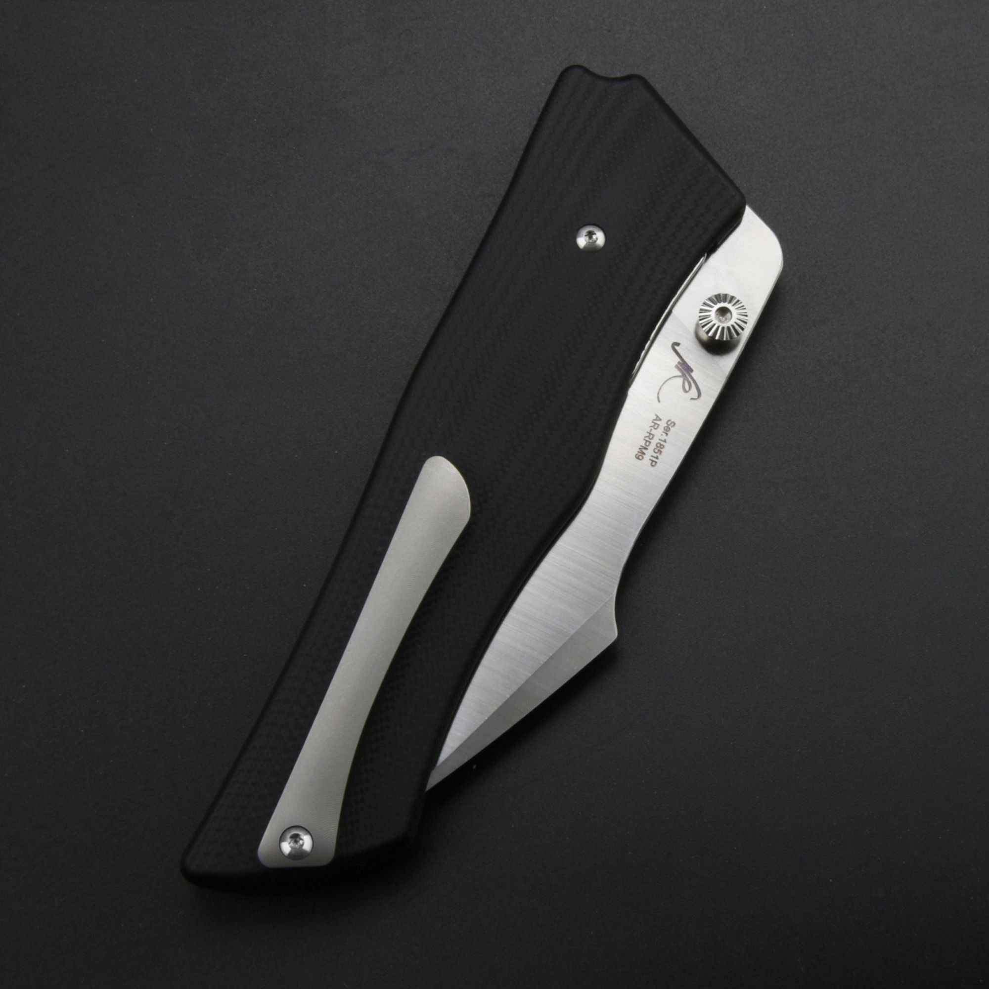 Artisan Cutlery Ahab 1851P handle detail