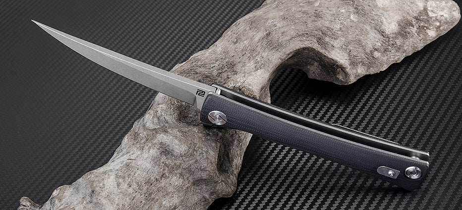 Artisan Cutlery S Waistline 1805P folding knife with G10 handle