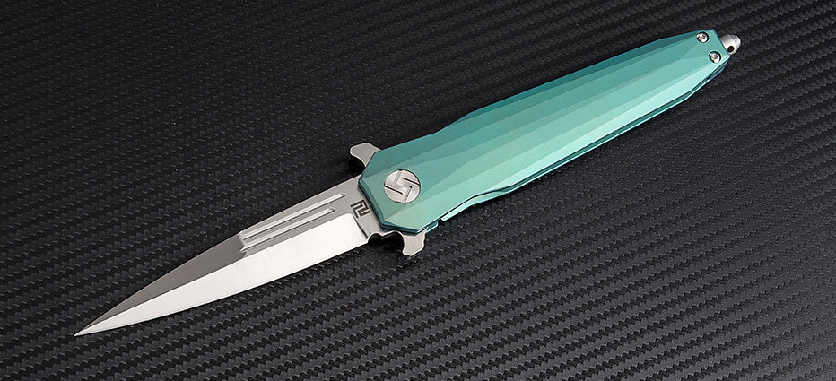 Artisan Cutlery Hornet 1810G handle detail