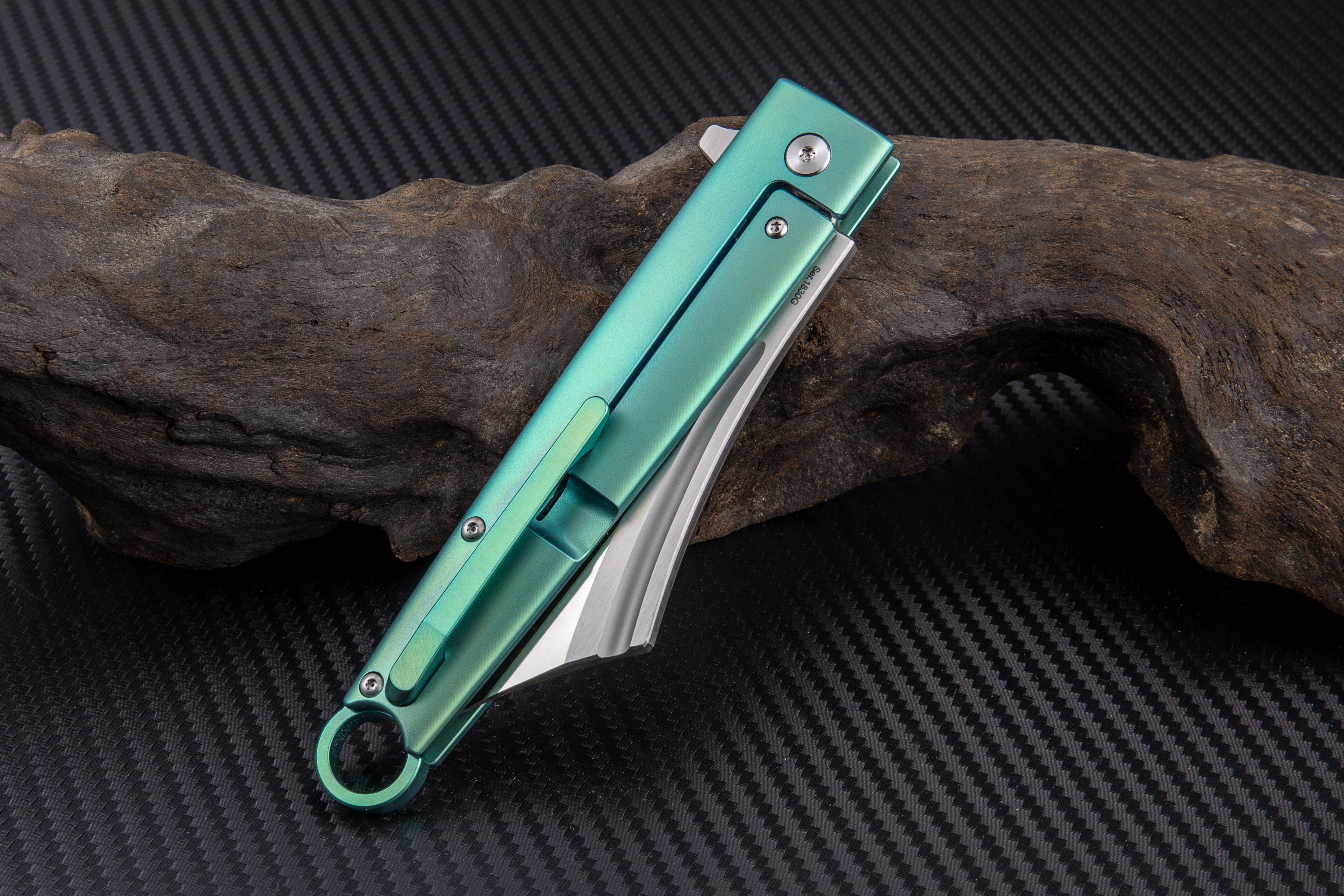 Artisan Cutlery Cutlass 1830G knife detail