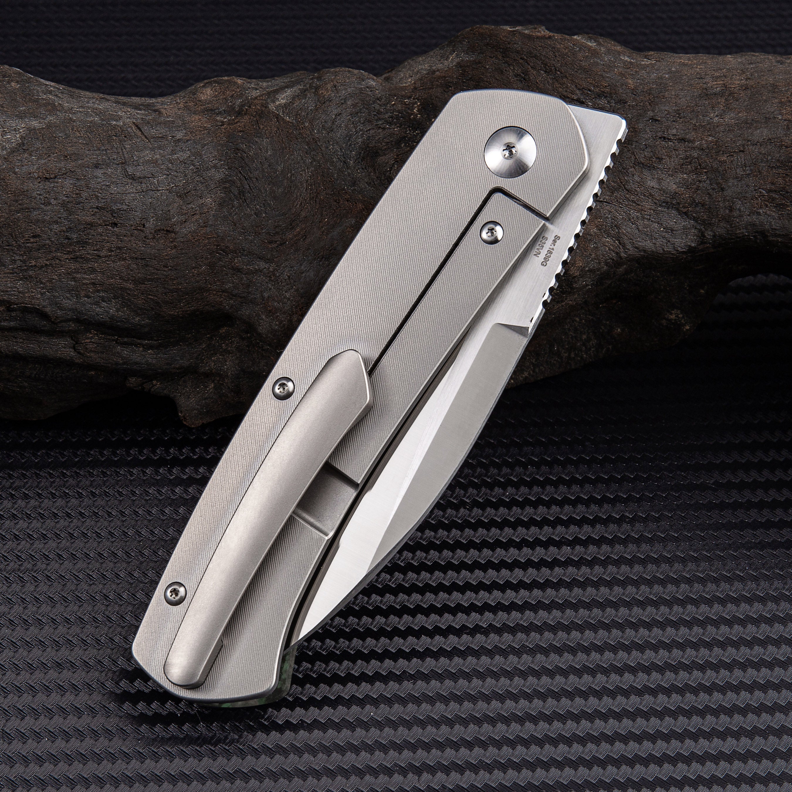 Artisan Cutlery Centauri 1839G folding knife with Fat Carbon handle