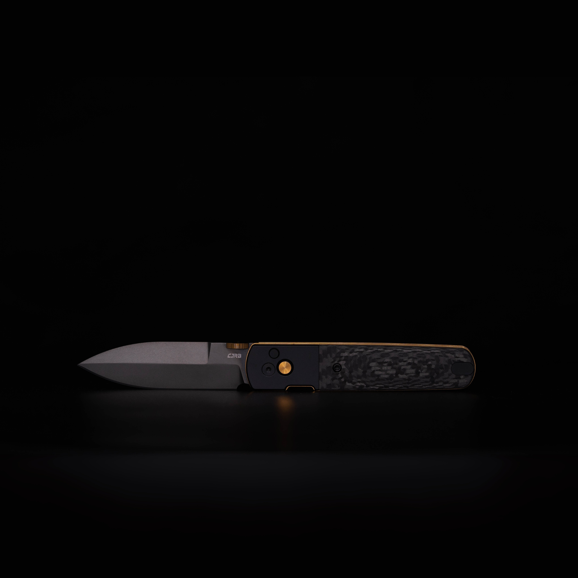 CJRB The Perfect Locust -Classy Carbon | Button Lock with Safety Switch (J1951G-BCF-1)