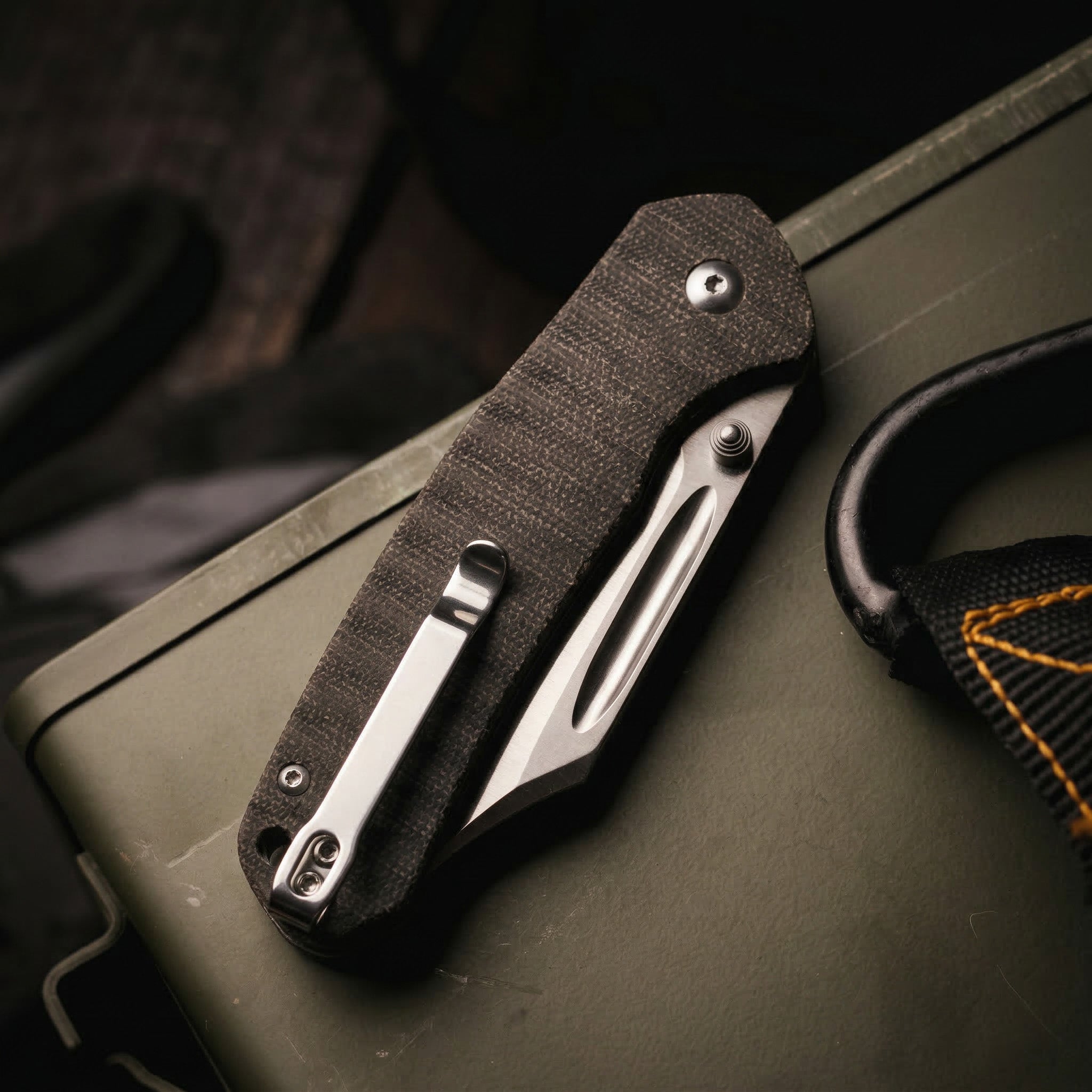 CJRB Bowie Pyrite J1942 folding knife side view