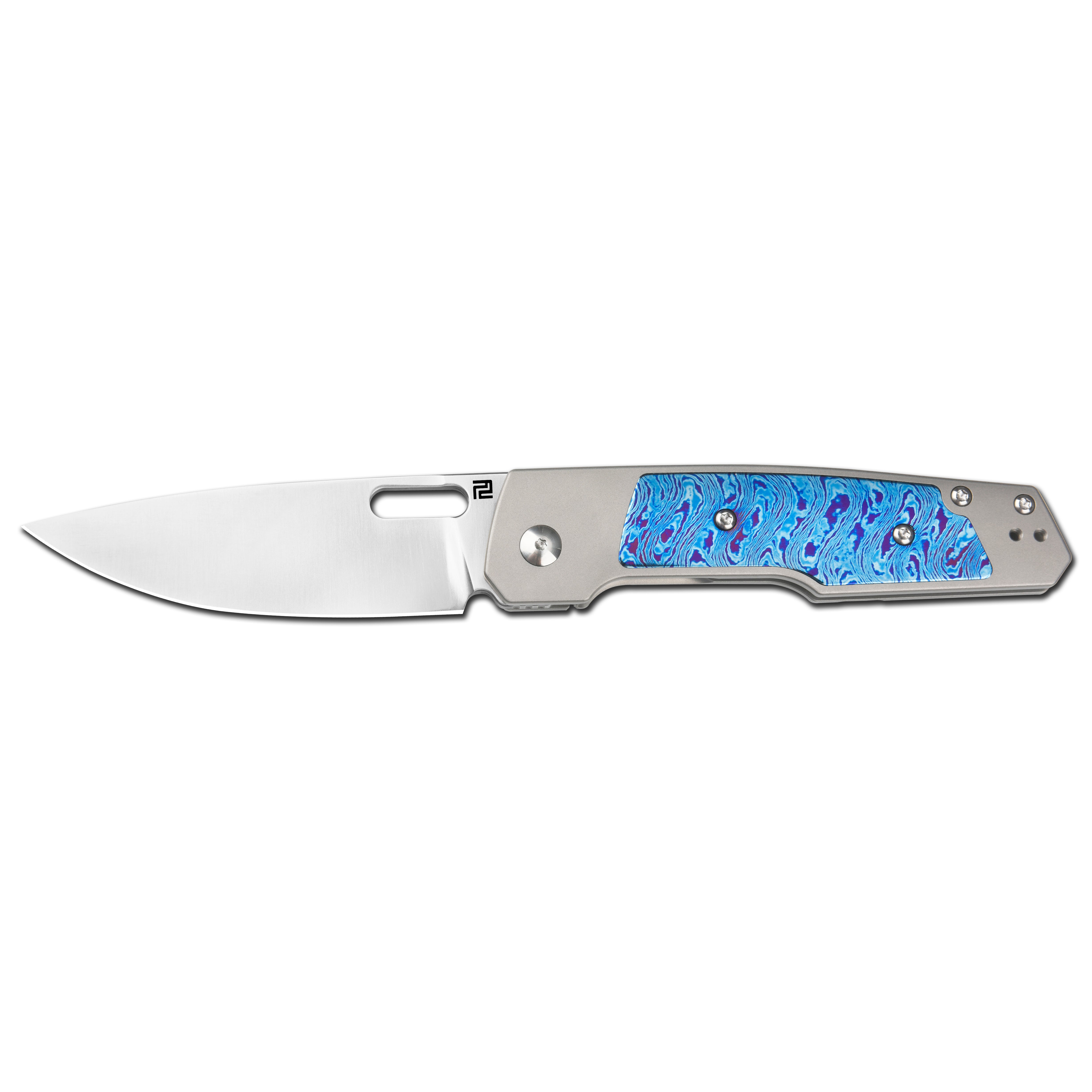 Building the Gambit: Queen's folding knife side view