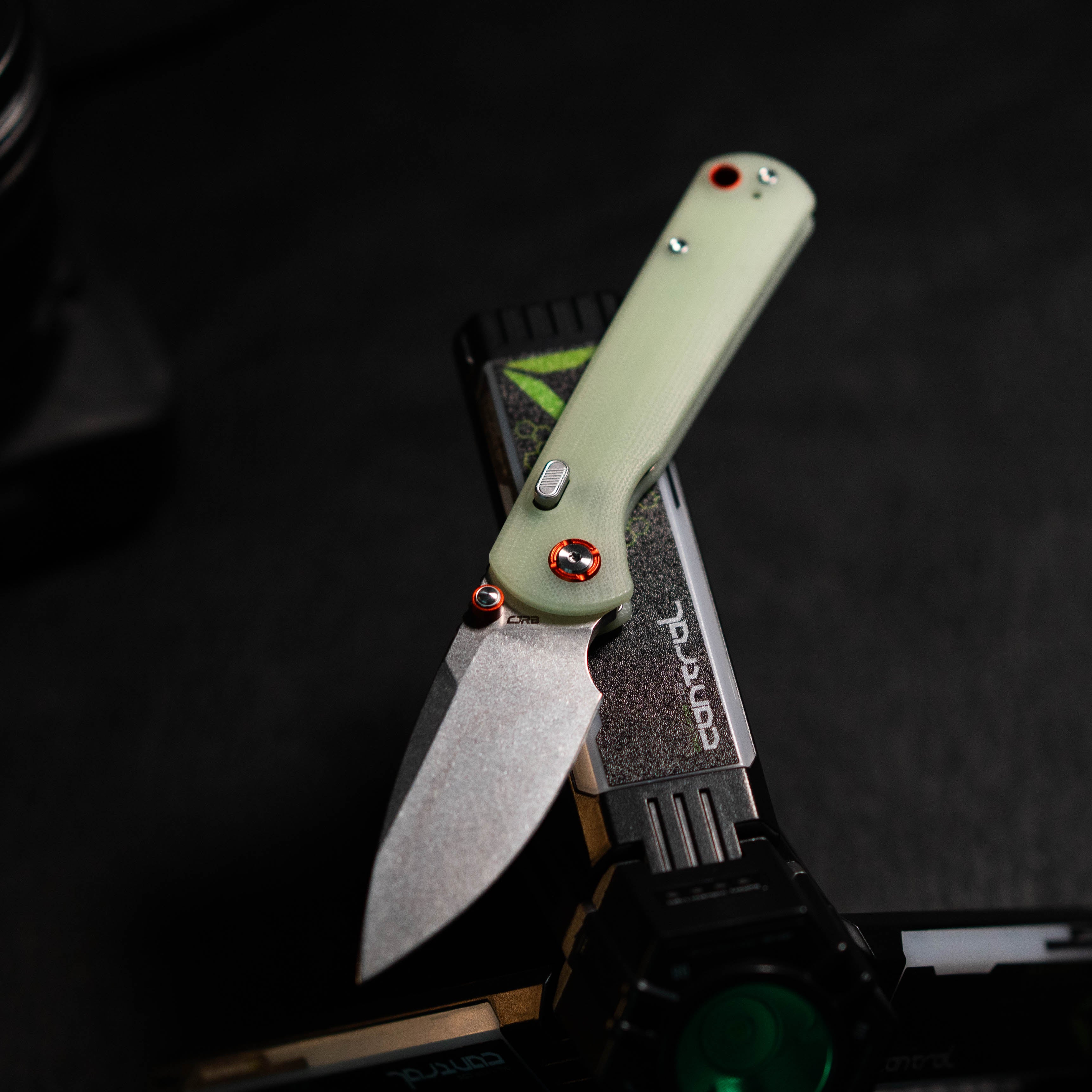 CJRB Latitude Thumb Stud & Top Liner Lock EDC Knife G10(Glow In the Dark) Handle(3.47'' AR-RPM9 Steel Stone Wash Blade) J1975-GD (Exclusive)