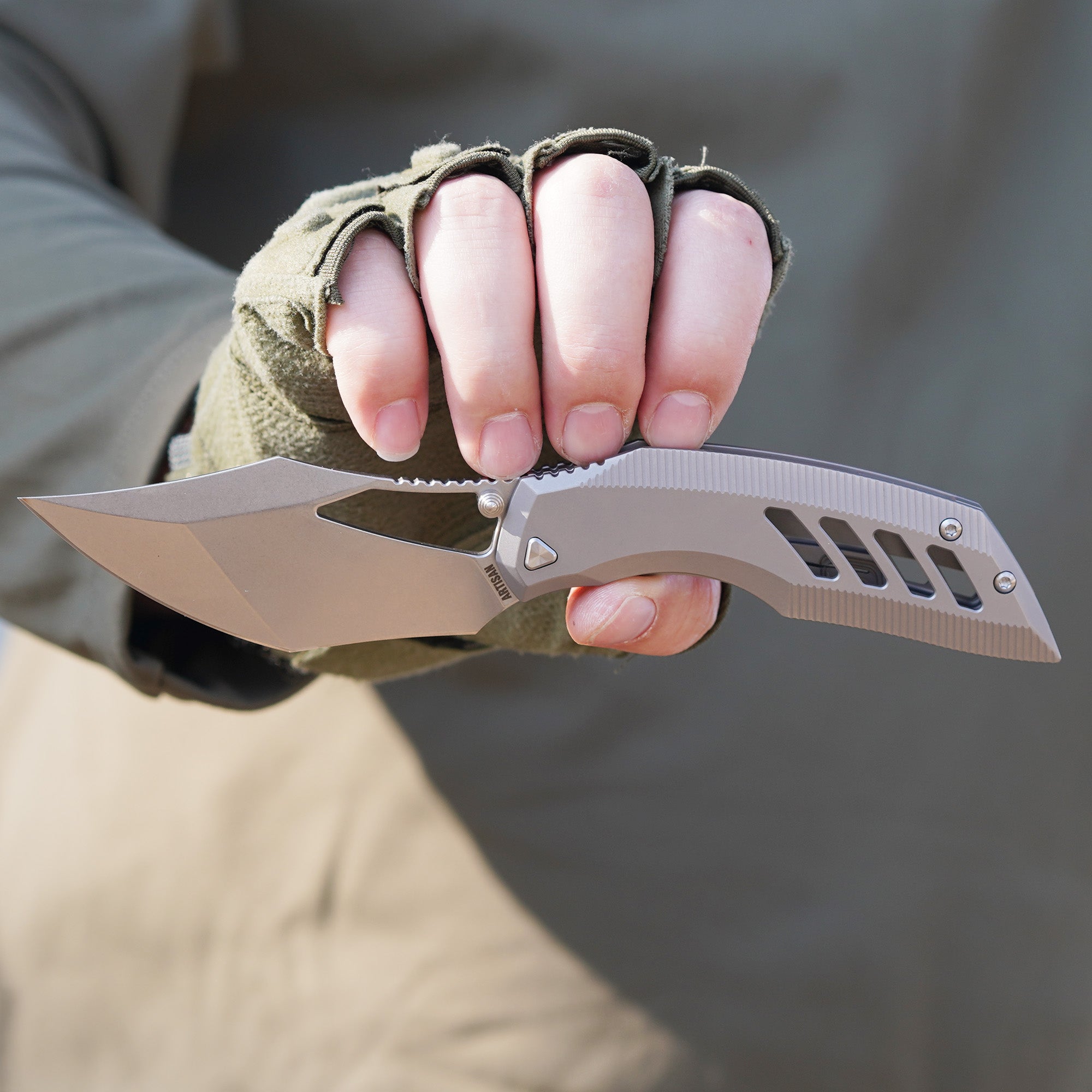 Artisan Cutlery Dark Wing 1887G-GY knife detail