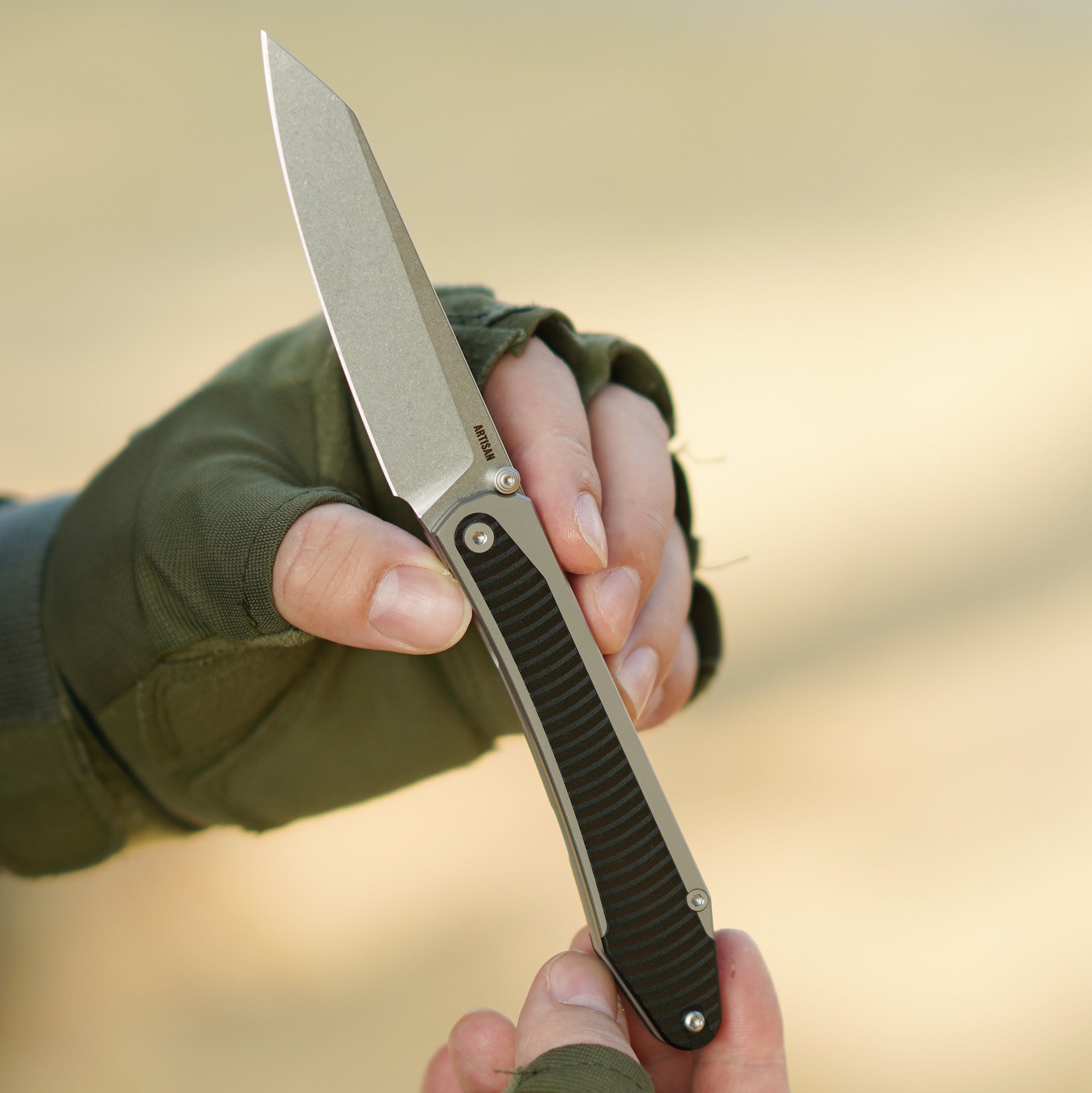 Artisan Cutlery Trust 1886G-GY blade detail