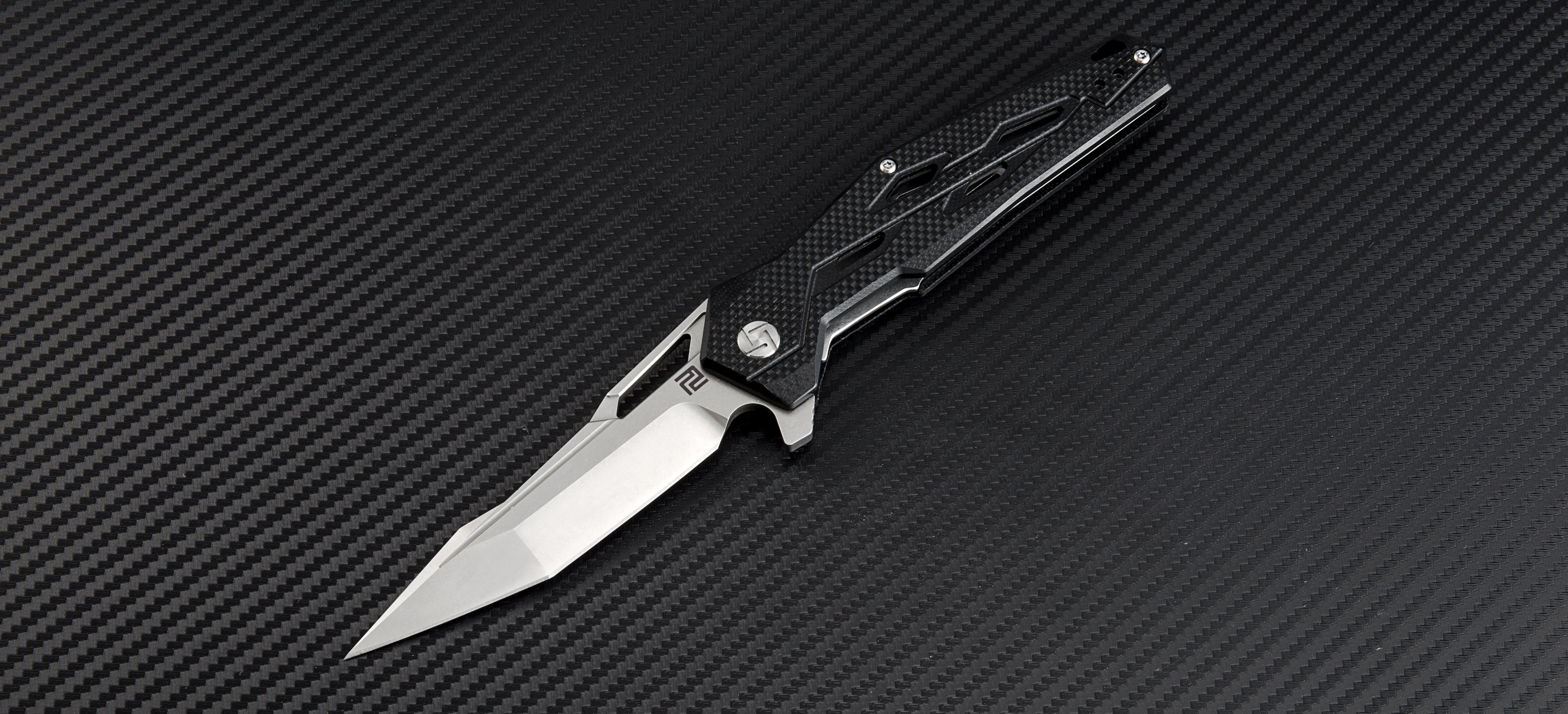 Artisan Cutlery Bombardier 1812P knife detail