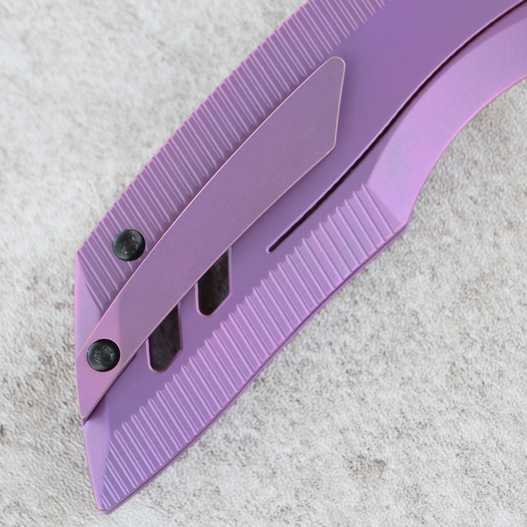 Artisan Cutlery Dark Wing 1887G-BPU handle close-up