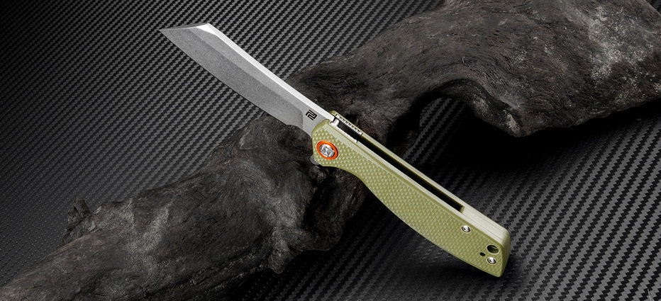 Artisan Cutlery Tomahawk 1815PS folding knife with G10 handle