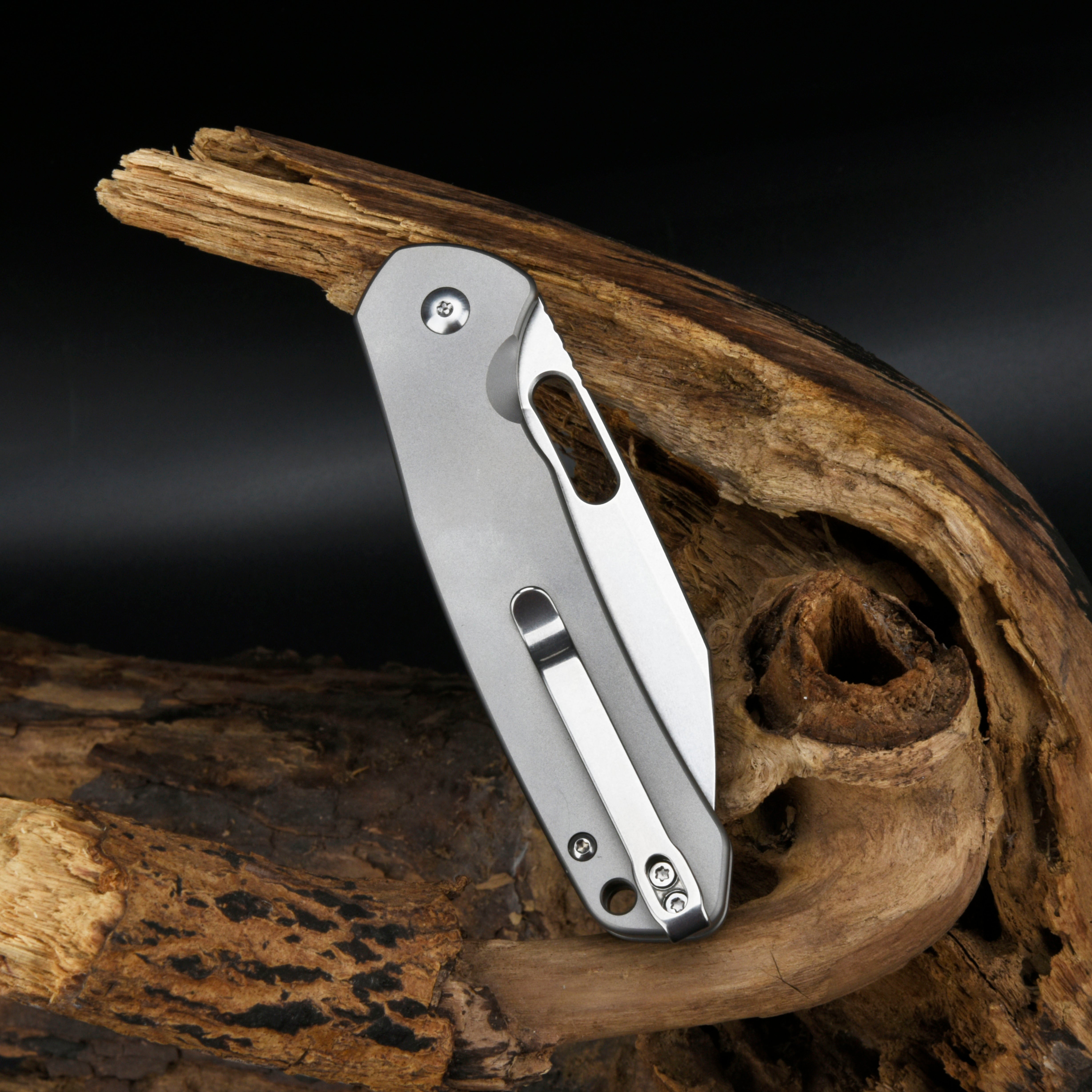CJRB Pyrite Wharncliffe J1925A folding knife side view