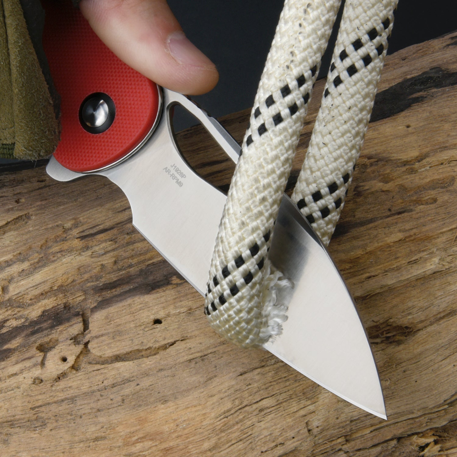 CJRB Lago J1926-RE knife detail