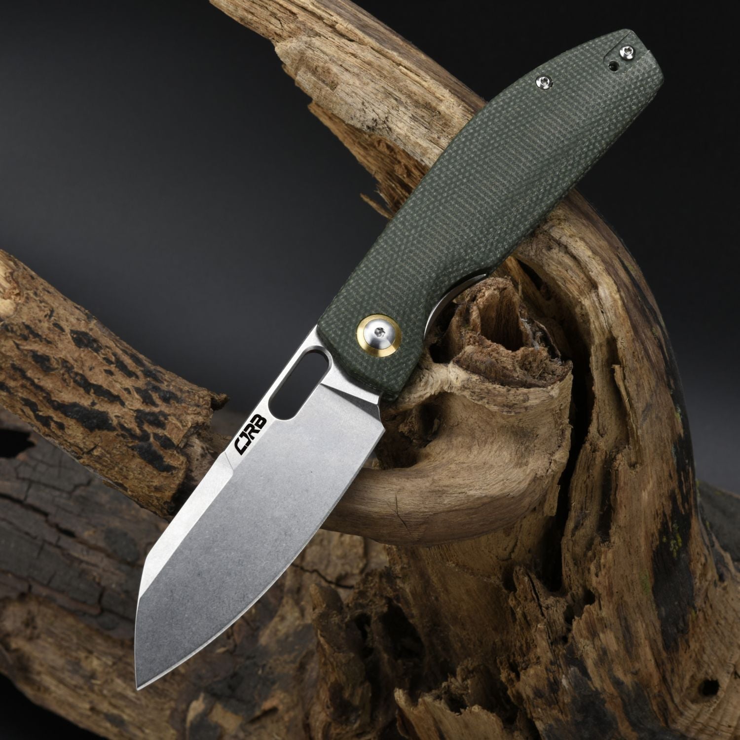 CJRB Ekko J1929-MGN folding knife with green Micarta handle
