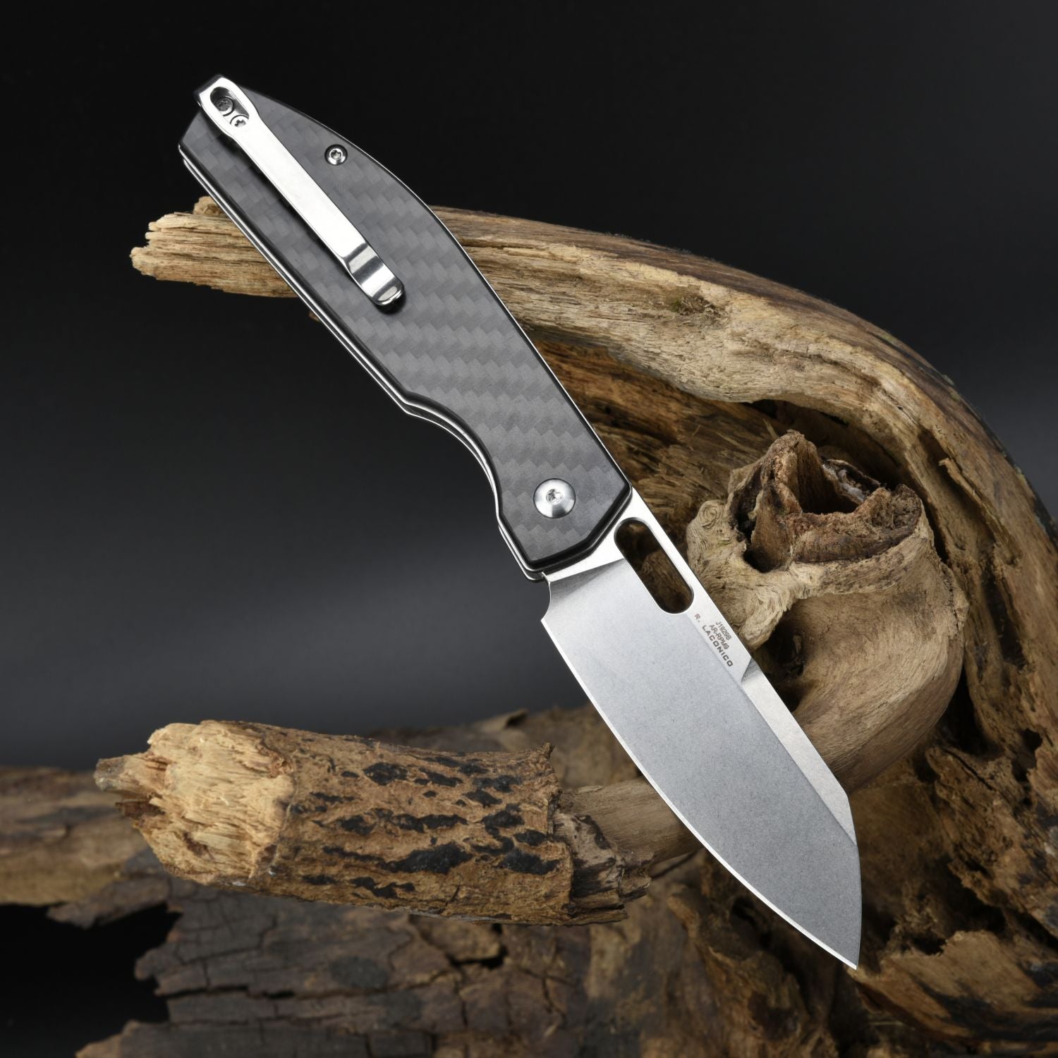 CJRB Ekko J1929B-CF blade detail