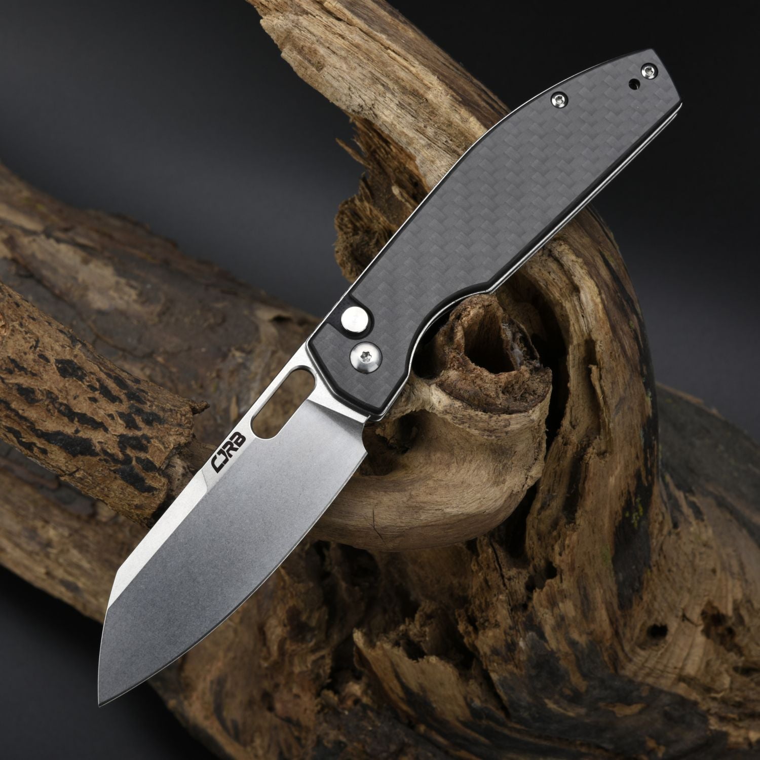 CJRB Ekko J1929B-CF folding knife side view