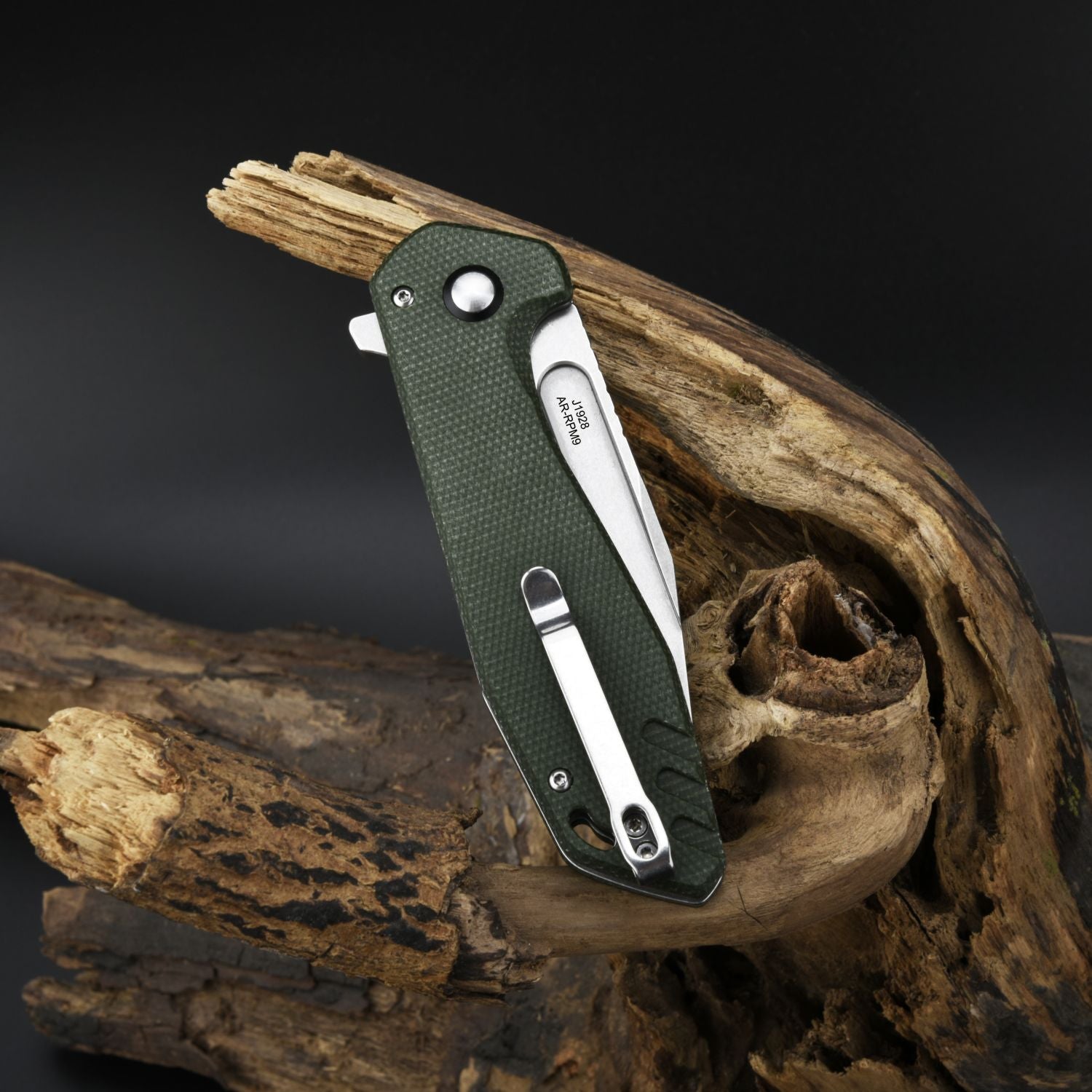 CJRB Riff J1928 Micarta handle detail