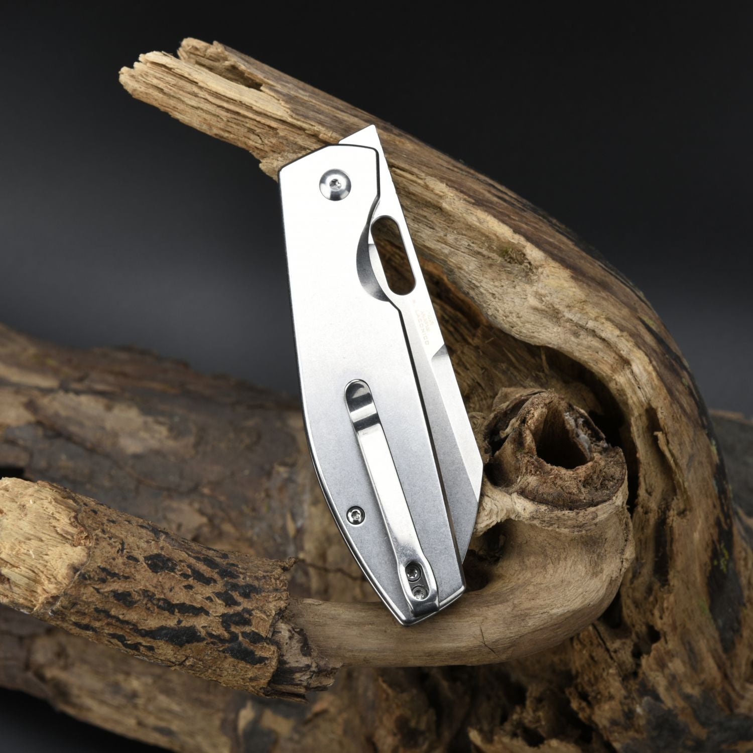 CJRB Ekko J1929B-ST handle detail